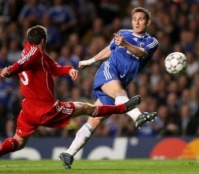 Chelsea ja Liverpooli heitlus v&otilde;ib tiitliheitluse varajases faasis v&auml;ga otsustavaks muutuda. Foto: Internet