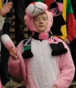 Roosa Panter ja Kalju fännid domineerivad tribüünidel. Foto: Siim Semiskar