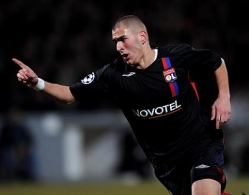 Karim Benzema aitas Lyonil Fiorentina kukutada. Foto: Internet