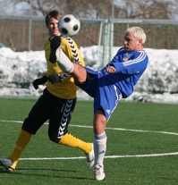 Esiliiga keskne duell idavirulaste vahel