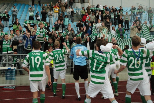 Kadrioru staadion v&otilde;&otilde;bati triibuliseks. Foto: Siim Semiskar/ERR Sport