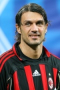 Paolo Maldini hiilgav karj&auml;&auml;r j&otilde;udis l&otilde;pule. Foto: fifproworld11.com