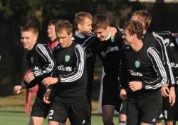 Levadia naaseb saarelt purustava võiduga