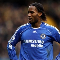 Drogba vihjas lõpetamisele