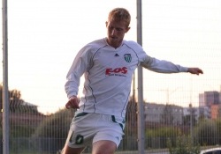 Jevgeni Gurtšioglujants on treeneri käepikendus platsil. Foto: Heiki Rebane