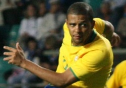 Felipe Melo sai vigastada