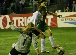 Anastassia Morkovkina (valges) tegi finaalis seisuks 2:0 Pärnule. Foto: Timo Kikas