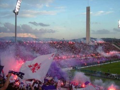 Fiorentina fännid kannavad Norra kohtuniku maske