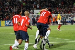 Tšiili koondis juubeldamas. Foto: livesoccertv.com