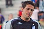 Owen teenis Manchester Unitedilt uue lepingu