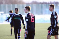 Esiplaanil olevad Jüri Jevdokimov ning Kristen Viikmäe kuivale jäämisel päästis Kalju tagaplaanil olev Alain Garcia Gutierrez. Foto: Catherine Kõrtsmik