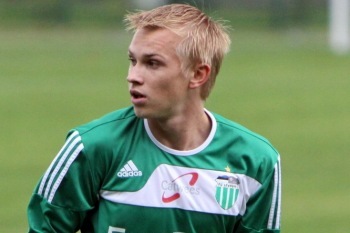 Teniste on testimisel Inglise klubis