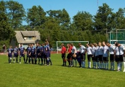 Hiidlased ja saarlased on palliplatsil vanad tuttavad. Foto: Steven Valk