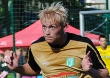 Flora duubel alistas Warriori