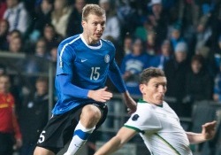 Kodumängus sai Klavan olude sunnil pool mängu keskkaitses jalga proovida. Foto: Hendrik Osula