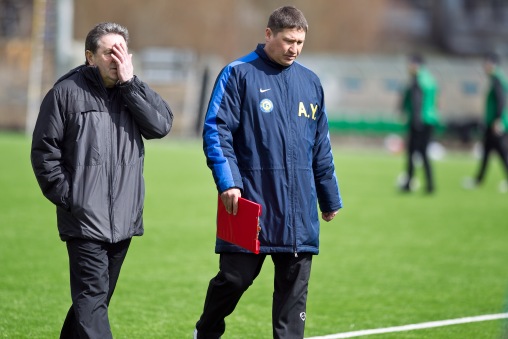 Nikolai Burdakov (vasakul) ja klubi abitreener Aleksei Jagudin. Foto: Hendrik Osula