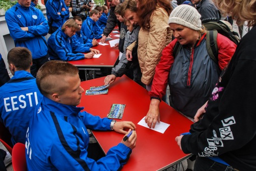 Soe tervitus Raekoja platsil. Foto: Edgar Kriisk