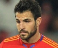 Fabregas, poolkaitsja või ründaja? Foto: widhwidh.com