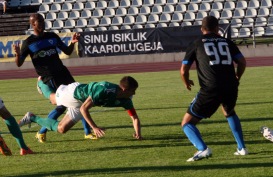Igor Morozov auväravat sepistamas. Foto: Timo Kikas