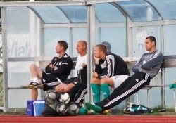 Ilmselt jälgib Levadia pink eesotsas Indrek Zelinskiga (vasakul) homset karikamängu siiski sama rahulikult kui pildil. Foto: Mikk Mihkel Vaabel (arhiiv)