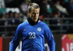 Sidorenkov põhis, Saag ja Anier tribüünil