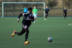 III liiga kaitseliini jaoks oli Manucho liiga kõva pähkel. Foto: Soccernet.ee (arhiiv)