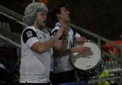 Tammeka kartmatud fännid ei kohkunud ei külma ega tuule ees. Foto: Brit Maria Tael