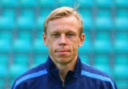 Mart Poom liitus oma klubi Nõmme Unitedi noortetreeneri Martin Klaseni juhitava FCF Tallinna Ülikooli meeskonnaga. Foto: Catherine Kõrtsmik