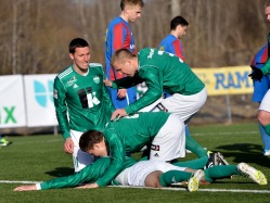Levadia väravat tähistamas. Foto: Imre Pühvel