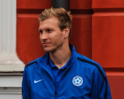 Ragnar Klavan saab puhata. Foto: Edgar Kriisk