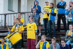 Saarlaste fännid kolivad mõneks ajaks Salme staadionile. Foto: Gertrud Alatare