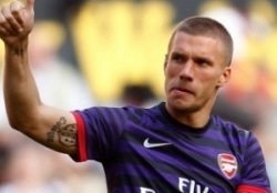 Arsenal karikas veenvalt edasi