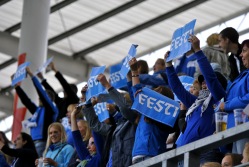 Õhtul värvitakse tribüün siniseks