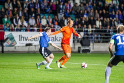 Ragnar Klavan (seljaga) vaatas eile samuti pealt, kuidas Arjen Robben vigastada sai. Foto: Hendrik Osula