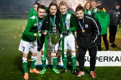 Kangelane Beglarišvili meeskonnakaaslastega. Foto: Gertrud Alatare