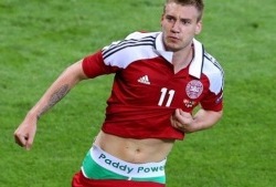 Kurikuulus Bendtner siirdumas Bundesligasse