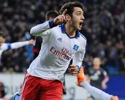 Hakan Calhanoglu ei suutnud täna ülitähtsat väravat lüüa. Foto: hsv.de