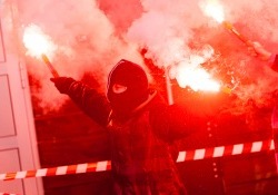 Kuigi mängus väravaid ei nähtud, sai näha suitsu ja tuld. Foto: Gertrud Alatare