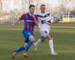 Kevin Rääbis (valges nr. 8). Foto: Rein Murakas