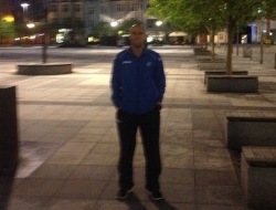 Lindpere mitte-nii-säravate Ostrava linnatulede taustal. Foto: erakogu