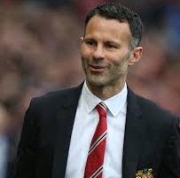 Giggs jääb Unitedisse