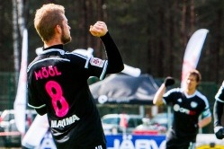Nädalapäevad tagasi said kaljukad koguni viis korda rusika taeva poole lüüa. Foto: Gertrud Alatare