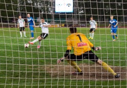 Kas Karl Johan Pechter suudab täna oma võrgu puhtana hoida? Foto: Rein Murakas