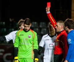 Kahe meeskonna tänavuse aasta esimese mängu võitis vähemusse jäämisest hoolimata Infonet 3:0. Foto: Gertrud Alatare