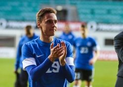 Eelmise kuu alguses lõi Siim Luts oma esimese koondisevärava, viigistades hilistel minutitel mänguseisu Tadžikistani vastu. Foto: Jana Pipar