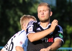 Mööl võitluses Kalevi mängijaga. Foto: Jana Pipar