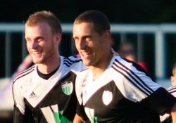 Ivanov (paremal) seda särki rohkem ei kanna. Foto: Brit Maria Tael