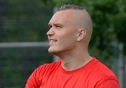 Siim Tenno mängis uue treeneri debüütmängus kaitseliinis. Foto: Imre Pühvel