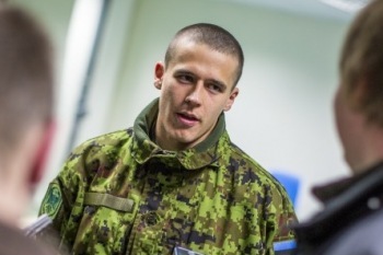Pikk peab kell üksteist kaitseväes tagasi olema