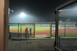 Just selline vaade avaneb mängijatel, kui nad mäe jalamil asuva staadioni riietusruumidest platsile sammuvad. Foto: Kasper Elissaar